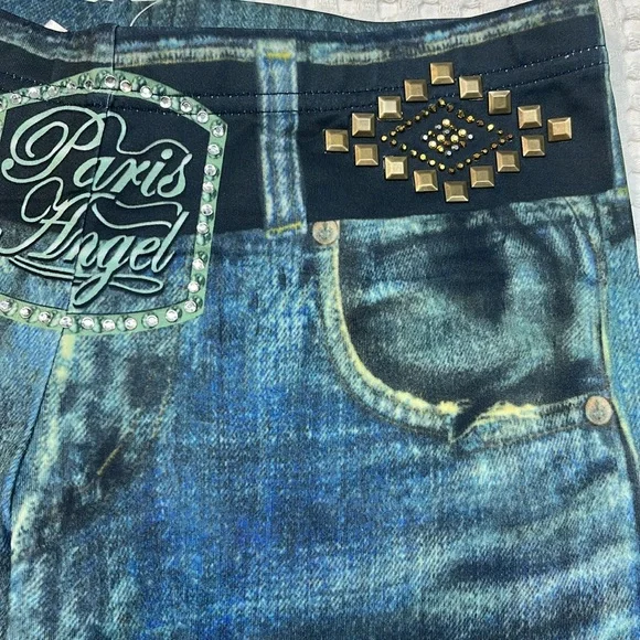 NWT Paris Angle Ripped Jean With Bedazzle Size Small - Picture 15 of 17